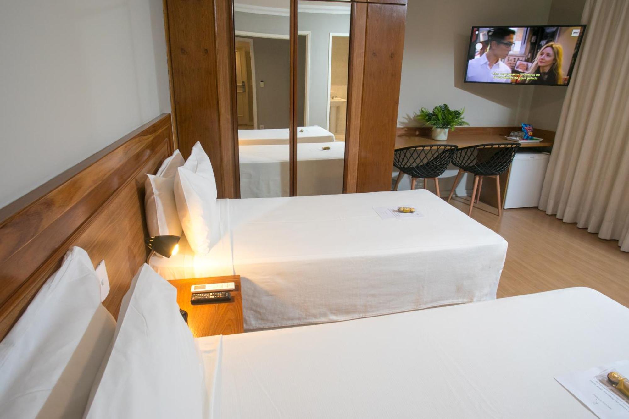 Acapulco Copacabana Hotel 4*