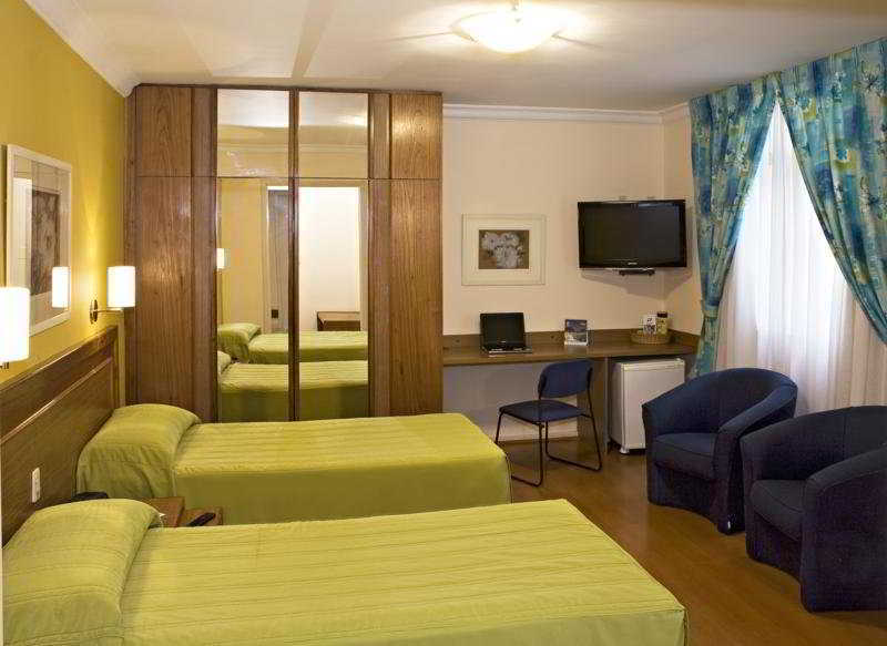 Hotel Acapulco Copacabana 4*