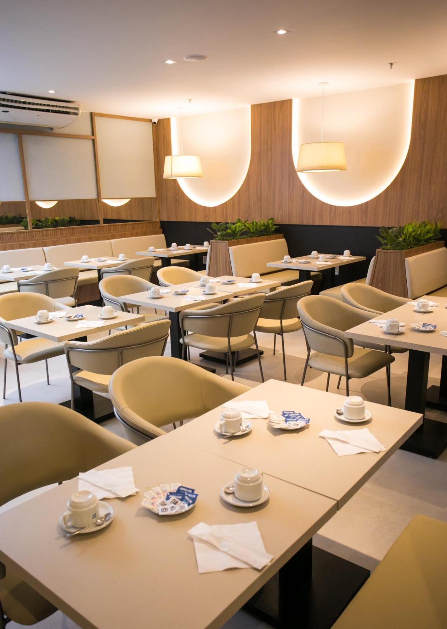 Hotel Regency Park 4*
